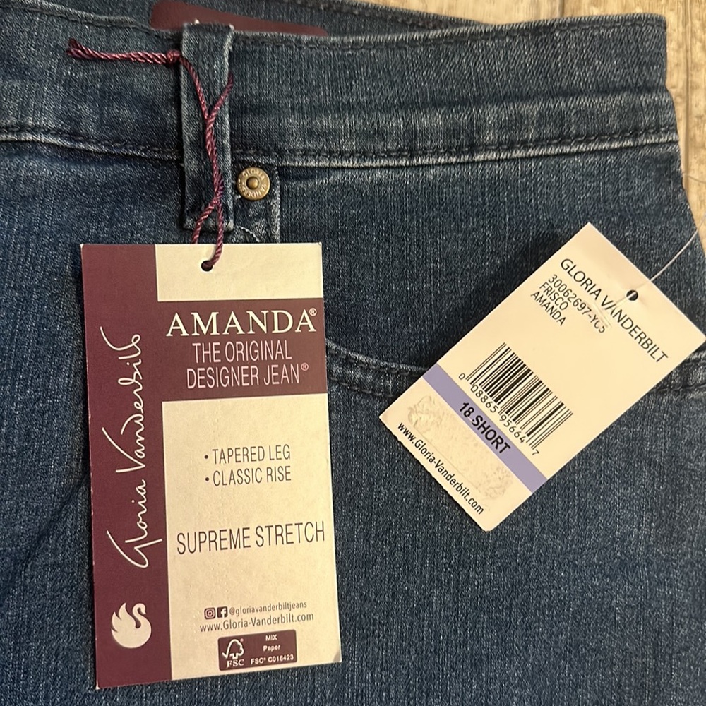 Gloria Vanderbilt Classic Amanda Tapered Jean - Picture 10 of 12